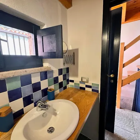 Sardinian Gallery Ultima Costa * Bosa